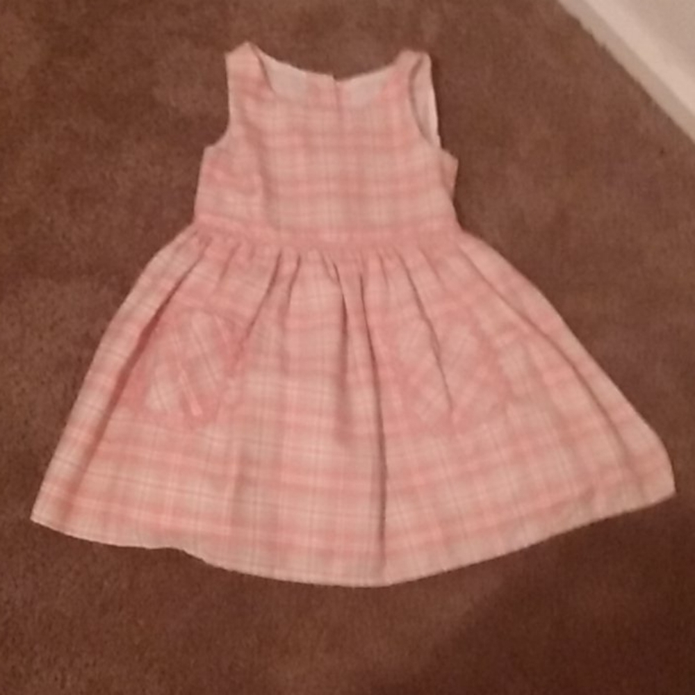 A toddler 3t
